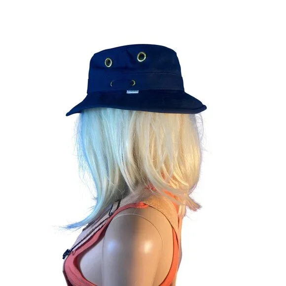 New Tilley T1 Iconic Bucket Hat Medium 7 1/4 New Navy Unisex MSRP$109 - Picture 6 of 16